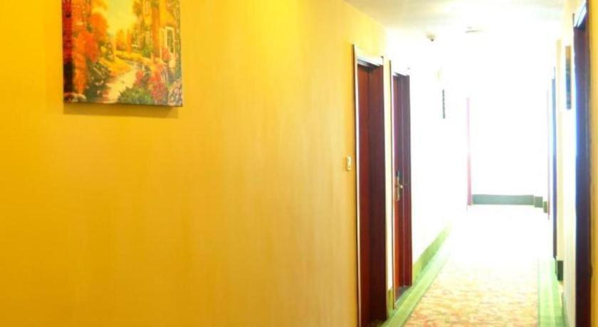Hotel Greentree Fta Waigaoqiao Free Trade Zone North Subway Station Shell