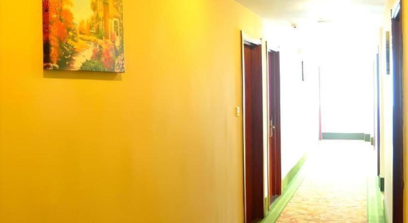 Hotel Greentree Fta Waigaoqiao Free Trade Zone North Subway Station Shell 3*