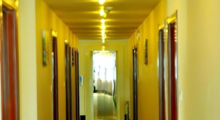 Greentree Fta Waigaoqiao Free Trade Zone North Subway Station Shell 3* Shanghai