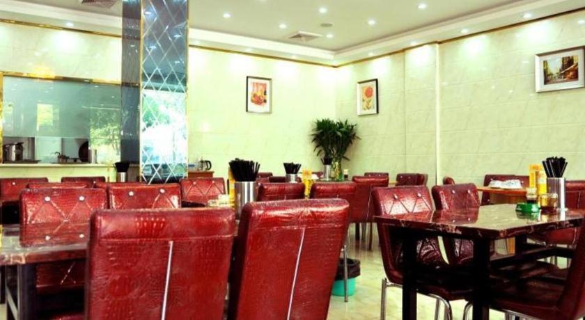 Hotel Greentree Fta Waigaoqiao Free Trade Zone North Subway Station Shell