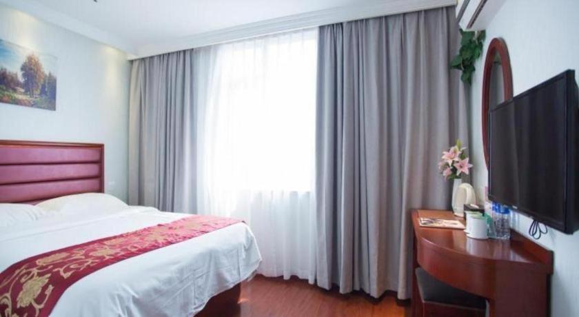 Greentree Fta Waigaoqiao Free Trade Zone North Subway Station Shell Hotel Shanghai